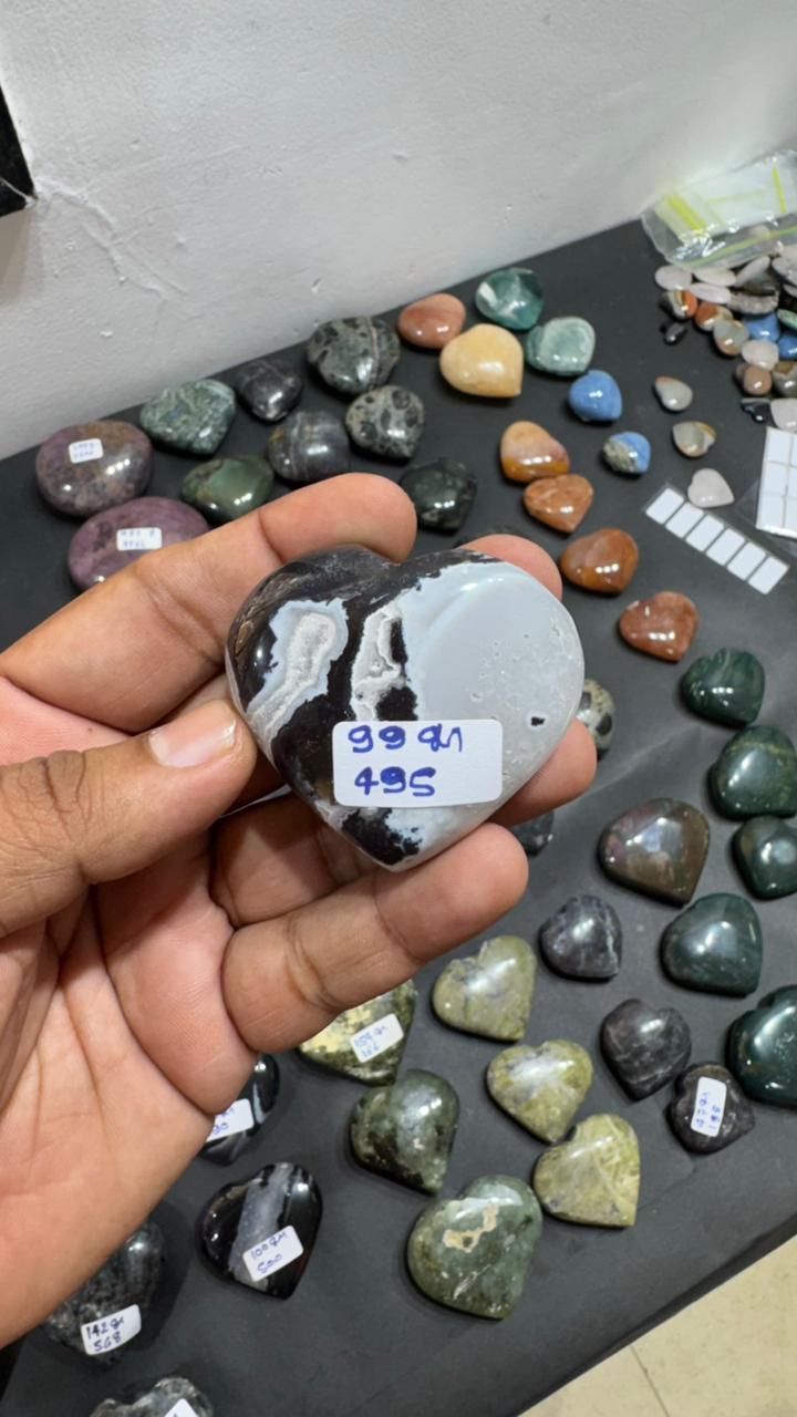 Black Zebra Agate Heart 99g
