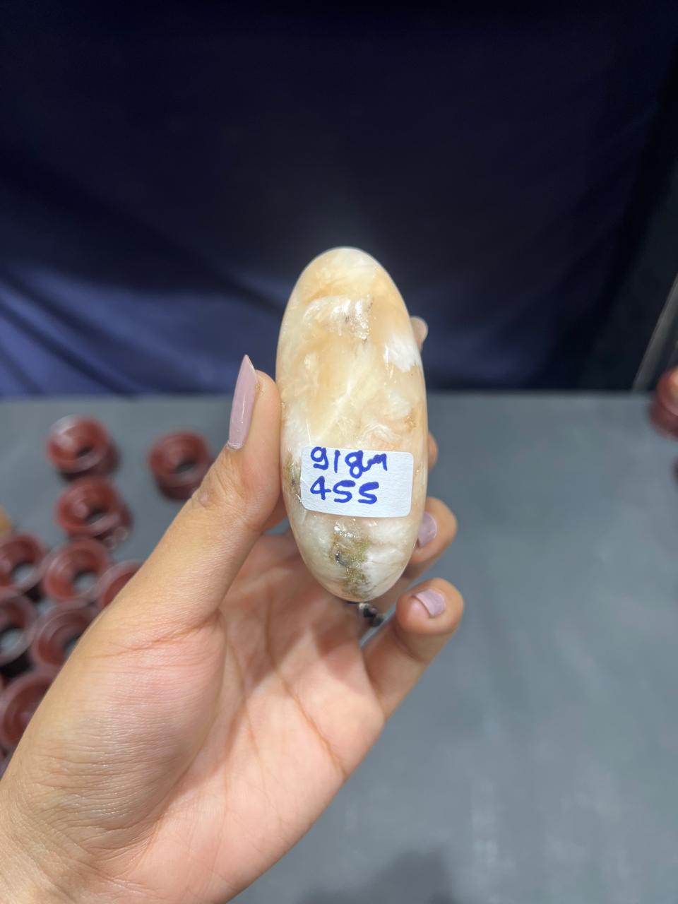 Stilbite Scolecite Lingam 91g