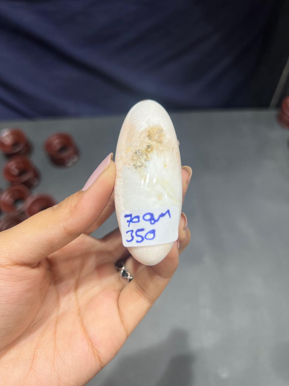 Stilbite Scolecite Lingam 70g