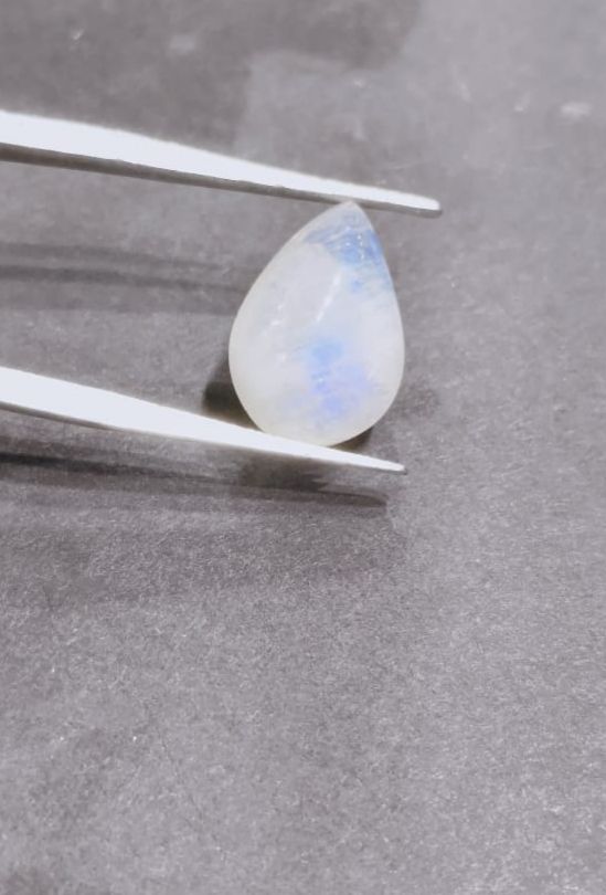 Moonstone Cabs 5.25 Cts