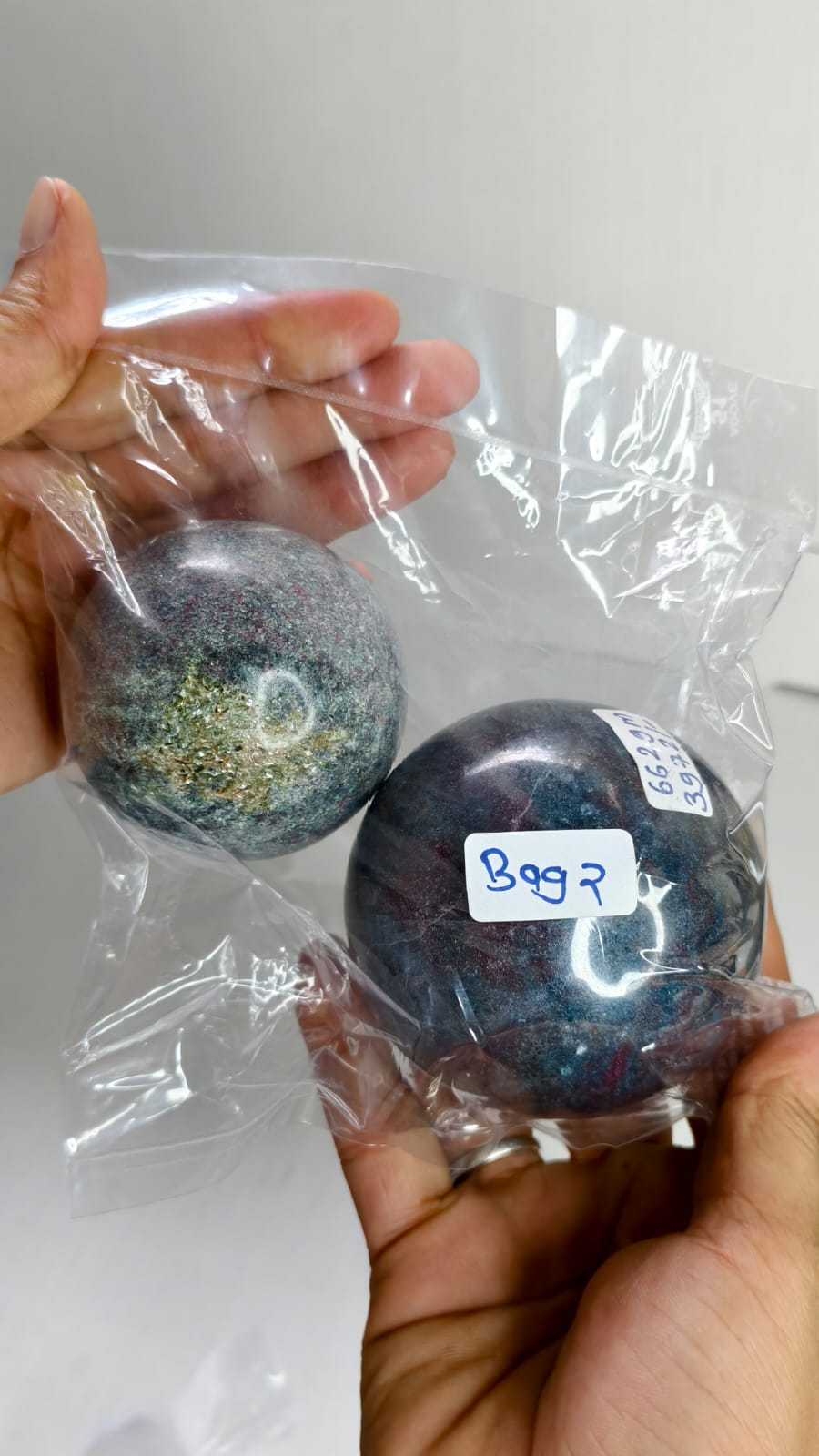 RUBY KYANITE SPHERE BAG 2 - 1 KG, 2 PCS