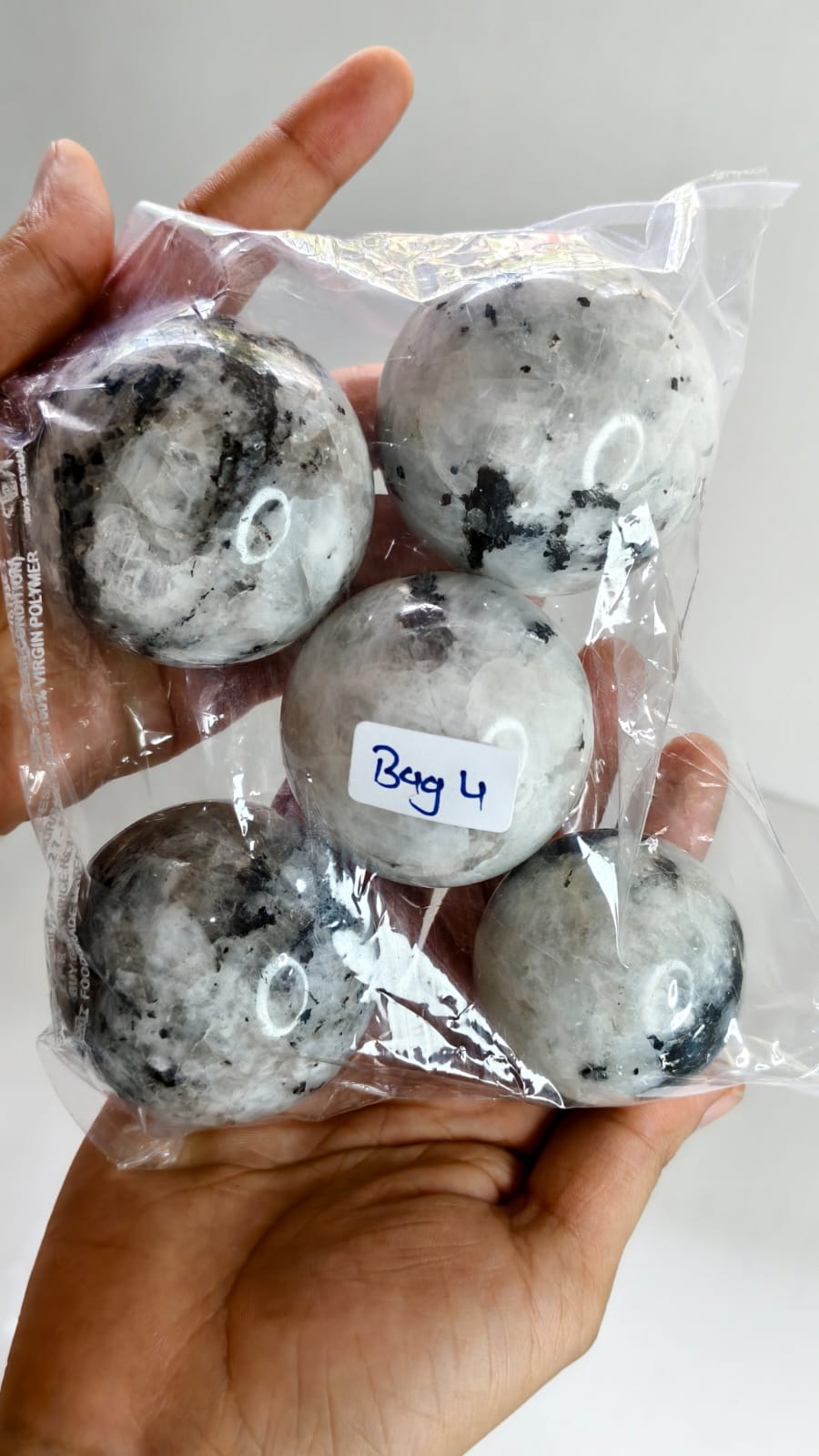 RAINBOW MOONSTONE SPHERE BAG 4 - 1 KG - 5 PCS