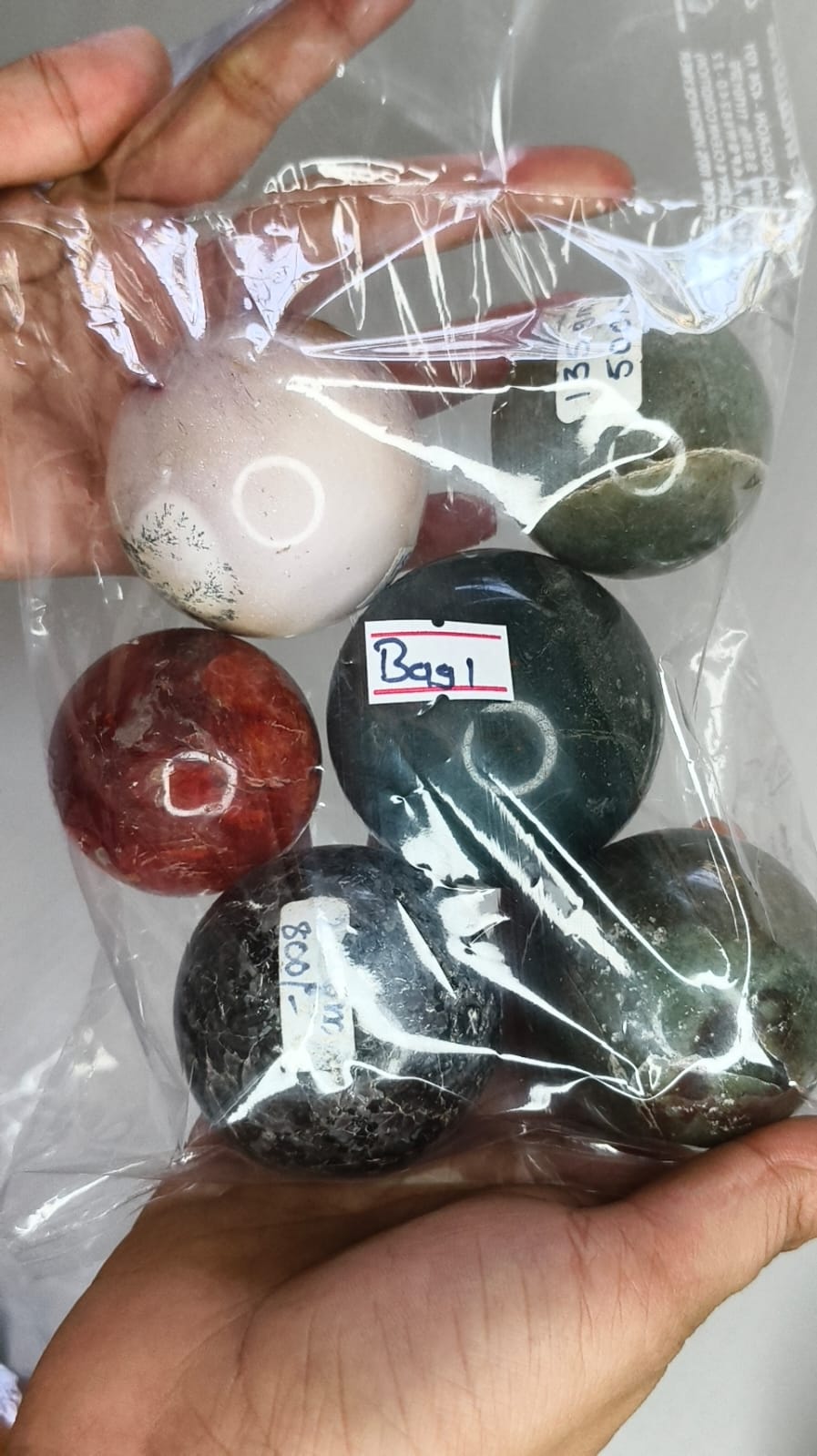 MIX STONE SPHERE BAG 1 - 1 KG, 6 PCS