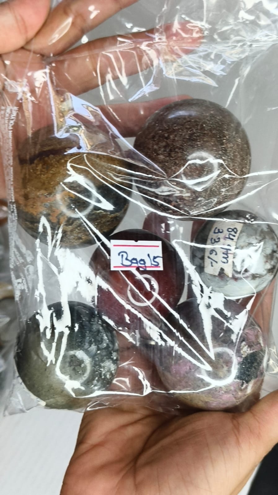 MIX STONE SPHERE BAG 15 - 1 KG, 5 PCS