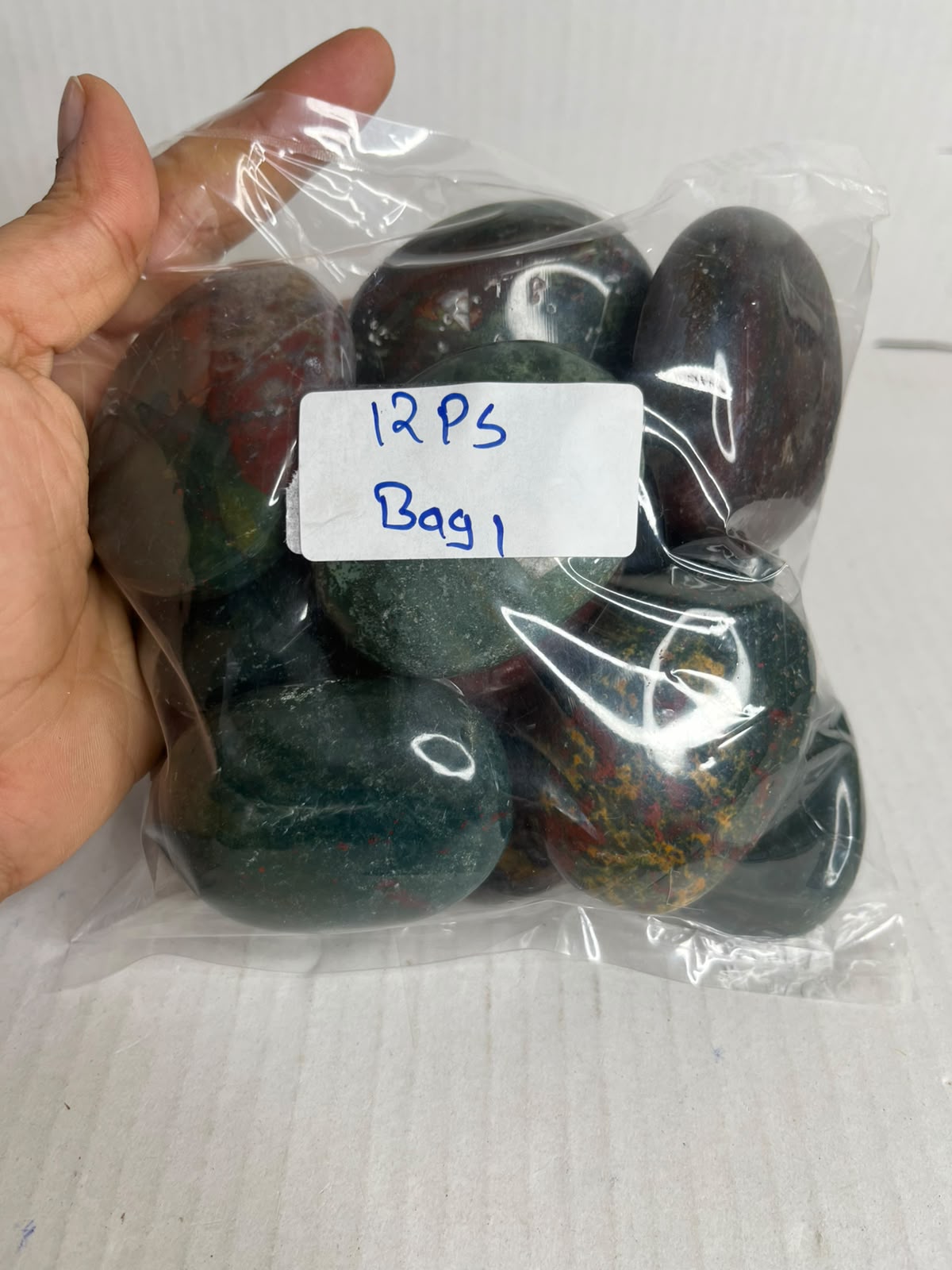 BLOOD STONE PALMSTONES BAG 1 - 1 KG, 12 PCS