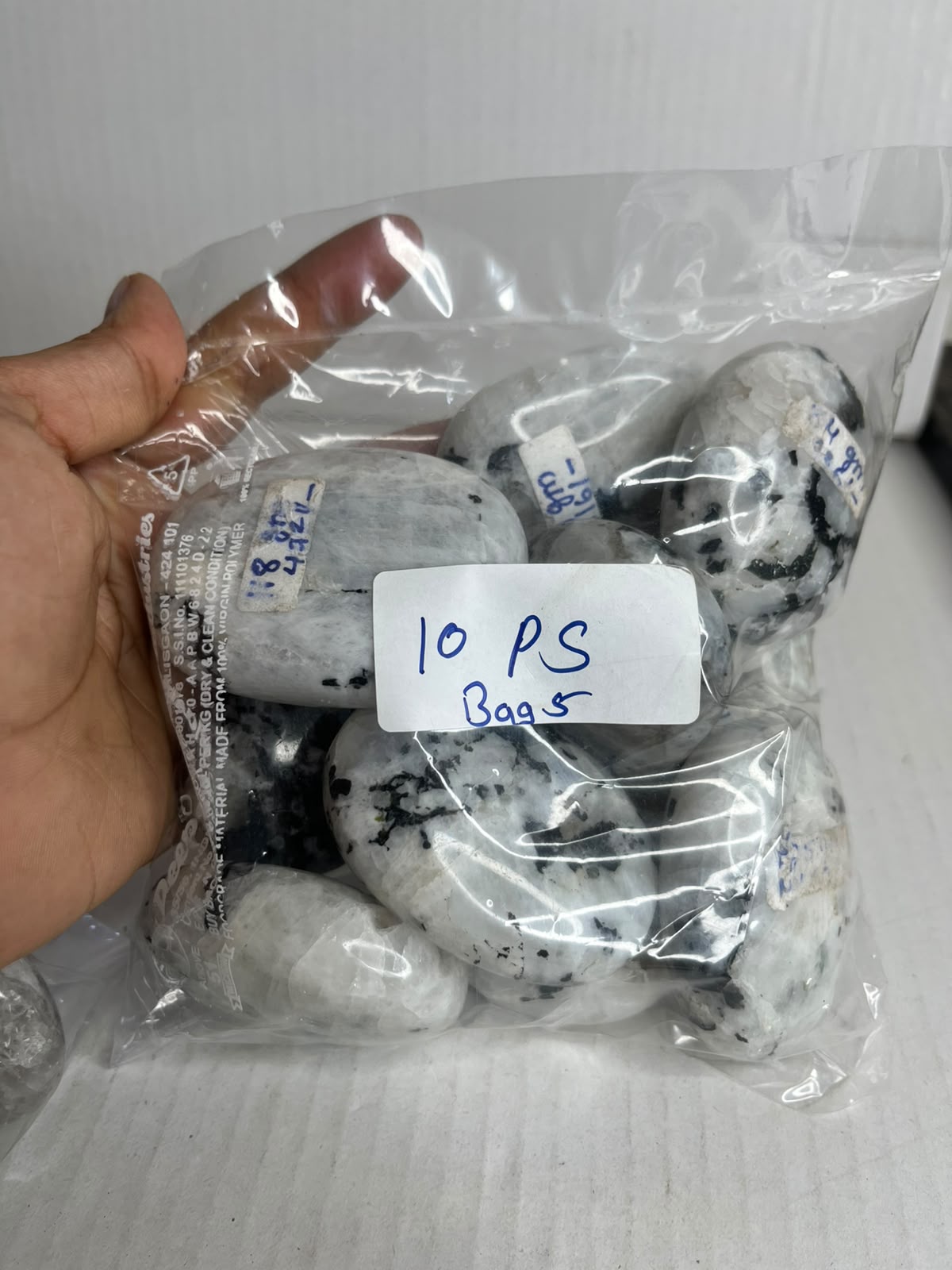 RAINBOW MOONSTONE PALM STONE BAG 5 - 1 KG, 10 PCS - AEORA ROCKS INDIA -Healing Crystals superstore