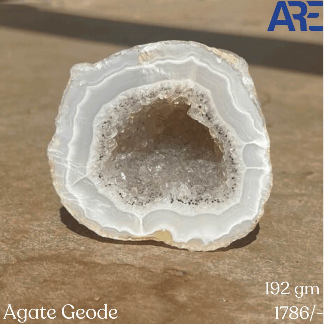Agate Geode in India - Aeora Rocks - AEORA ROCKS INDIA - Healing Crystals superstore