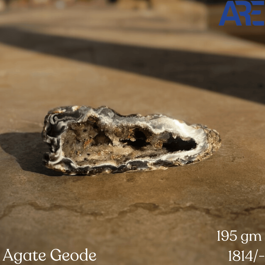 Agate Geode in India - Aeora Rocks - AEORA ROCKS INDIA - Healing Crystals superstore