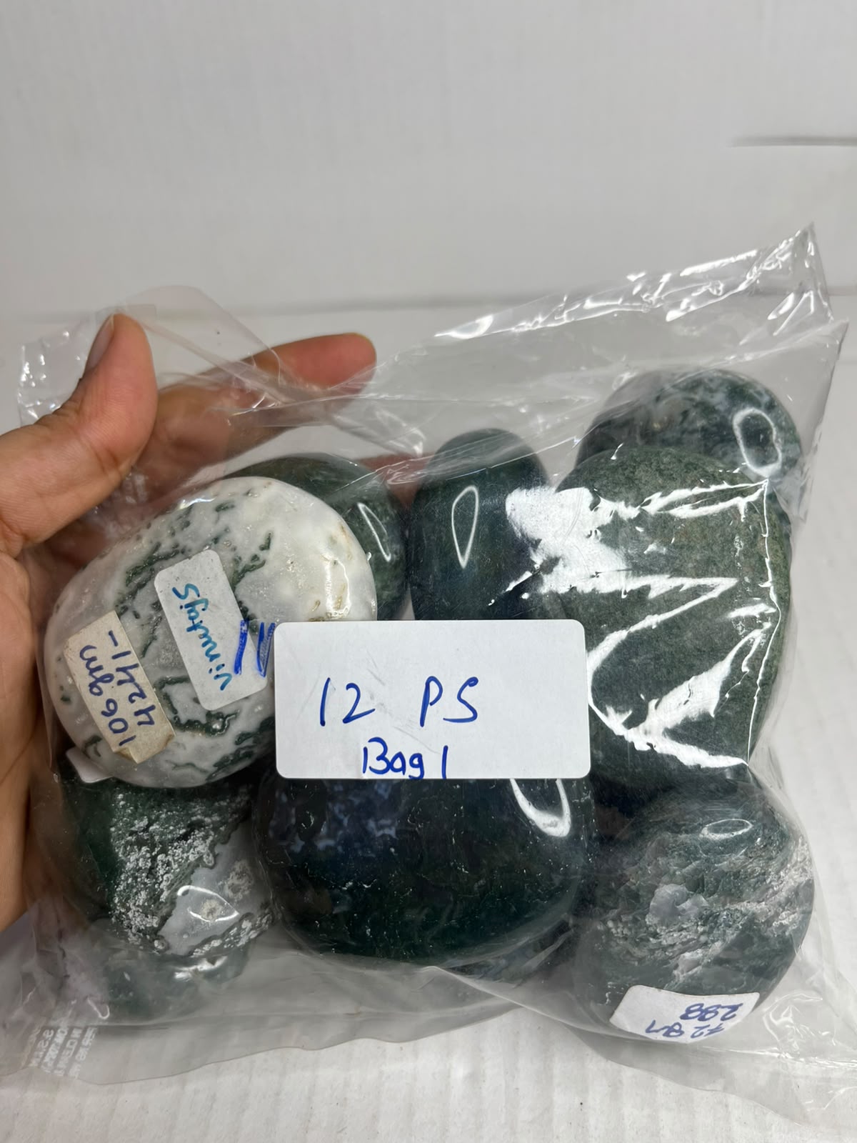 MOSS AGATE PALMSTONES BAG 1 - 1 KG, 12 PCS