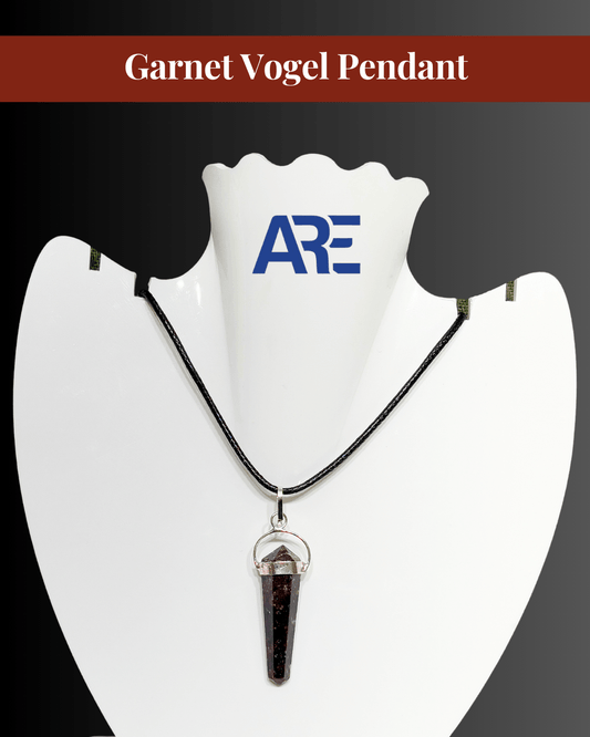 Garnet Vogel Pendant - AEORA ROCKS INDIA - Healing Crystals superstore
