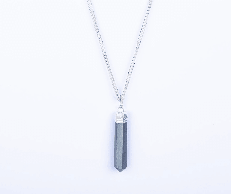 Hematite Single Point Pendant - AEORA ROCKS INDIA - Healing Crystals superstore