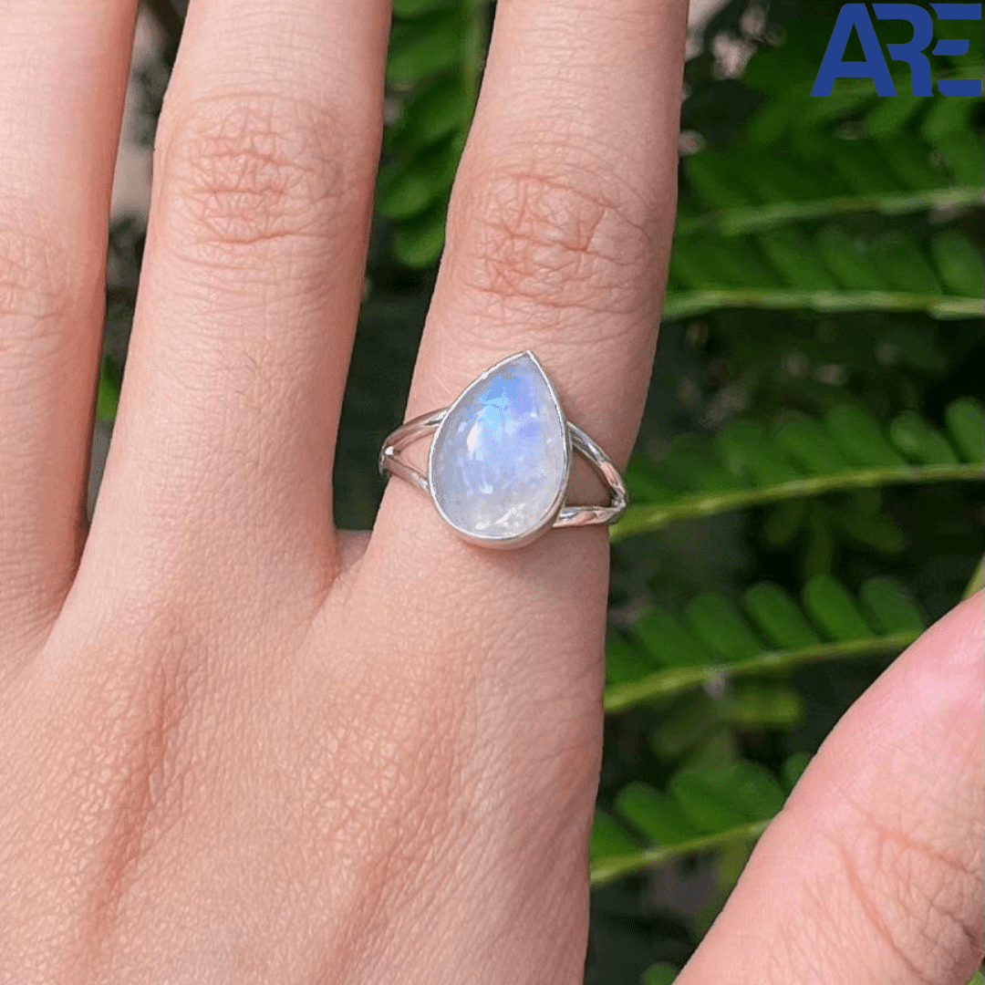 Rainbow Moonstone Ring - AEORA ROCKS INDIA - Healing Crystals superstore