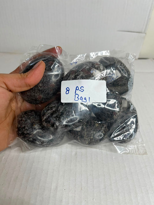 GARNET MATRIX PALMSTONES BAG 1 - 1 KG, 8 PCS