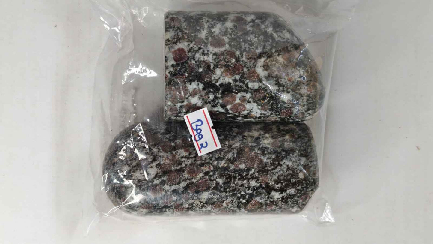 GARNET MATRIX FREEFORM STONES-1KG -BAG 2 -2PCS