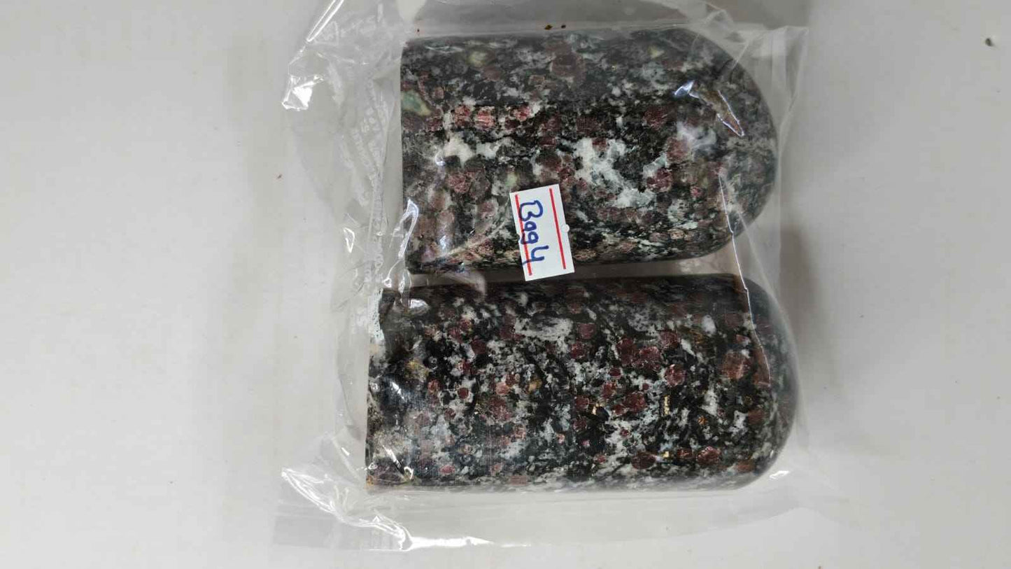 GARNET MATRIX FREEFORM STONES-1KG -BAG 4 -2PCS
