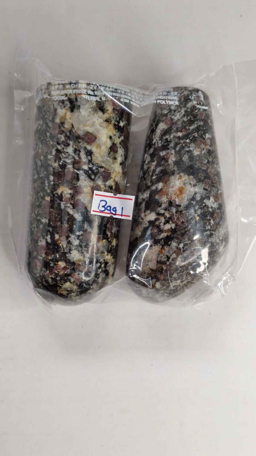 GARNET MATRIX FREEFORM STONES-1KG -BAG 1 -2PCS