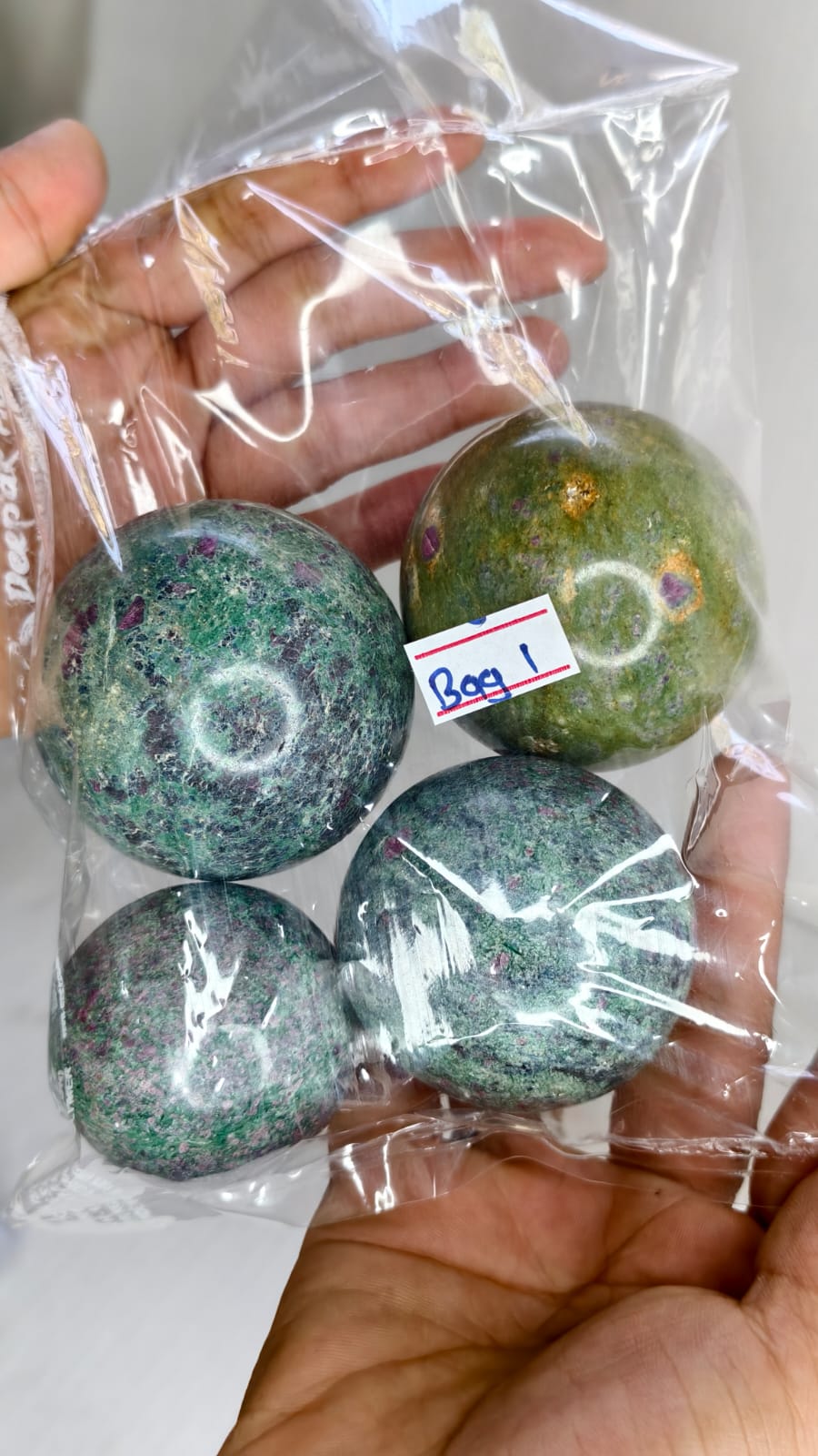 RUBY FUCHSITE SPHERE BAG 1 - 1KG, 4 PCS