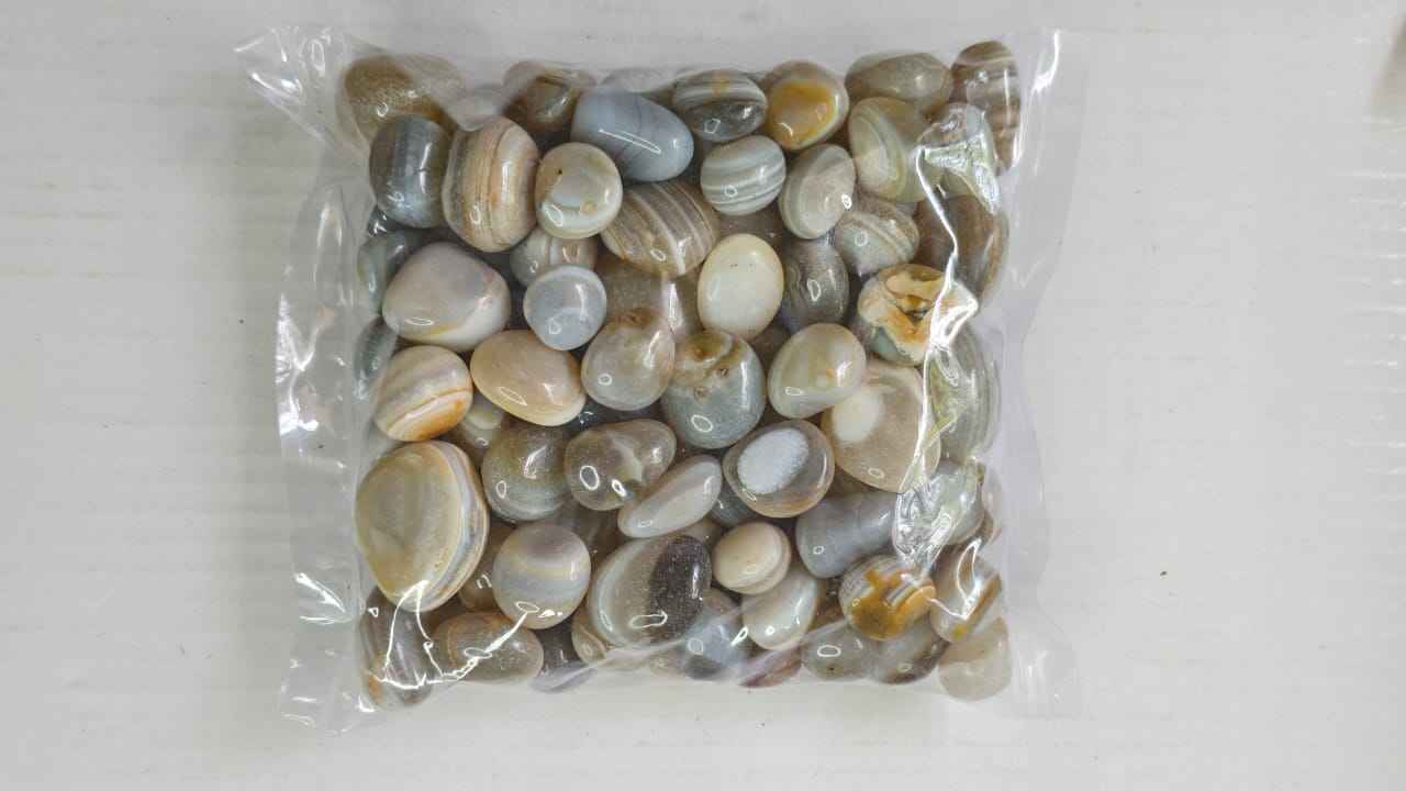 SARDONYX TUMBLE STONE - 1 KG