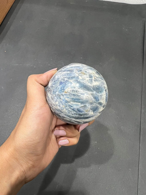 Blue kynite sphere 499g - AEORA ROCKS INDIA -Healing Crystals superstore