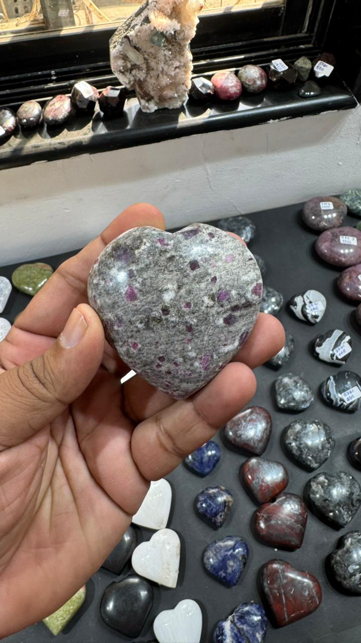 Ruby With Albite Heart 160g - AEORA ROCKS INDIA -Healing Crystals superstore