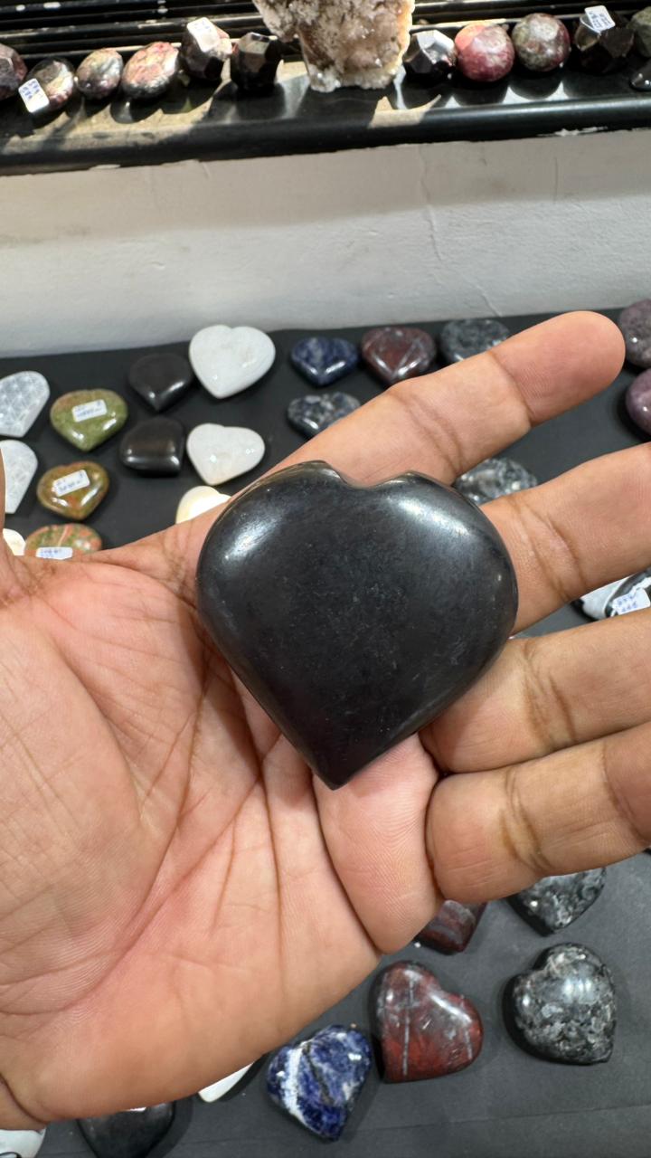 Shungite Heart 82g - AEORA ROCKS INDIA -Healing Crystals superstore