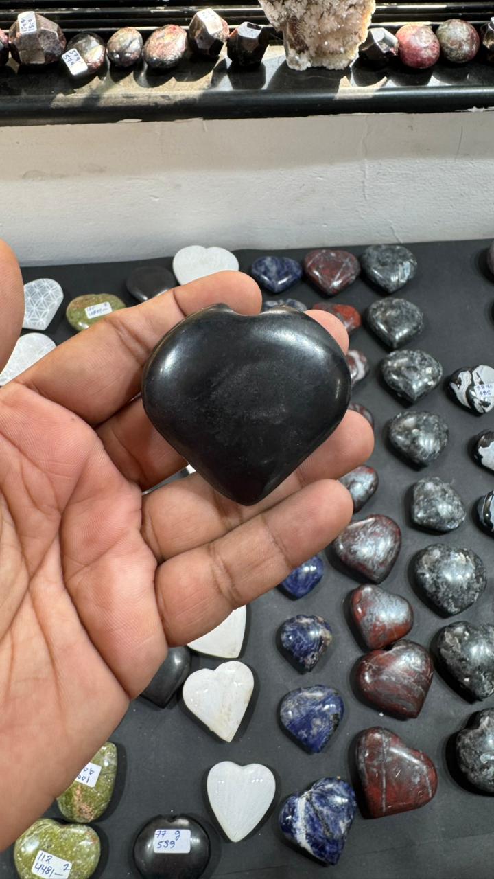 Shungite Heart 80g - AEORA ROCKS INDIA -Healing Crystals superstore