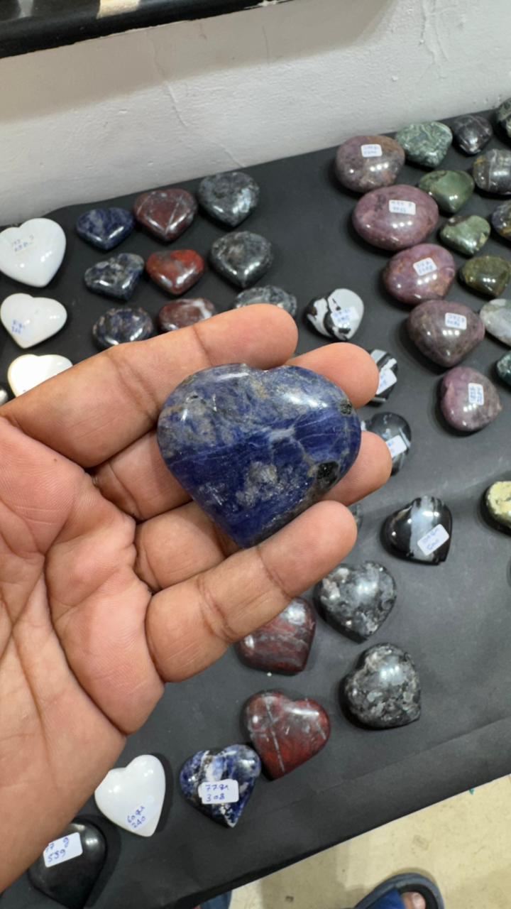 Sodalite Heart 48g - AEORA ROCKS INDIA -Healing Crystals superstore