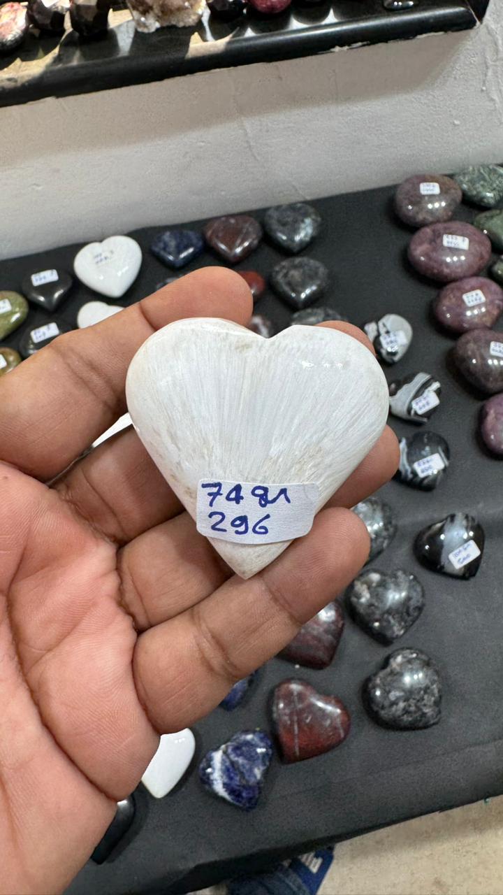 Scolecite Heart 74g - AEORA ROCKS INDIA -Healing Crystals superstore