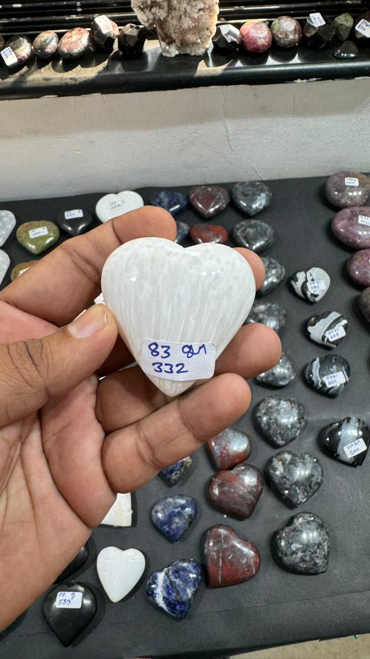 Scolecite Heart 83g - AEORA ROCKS INDIA -Healing Crystals superstore