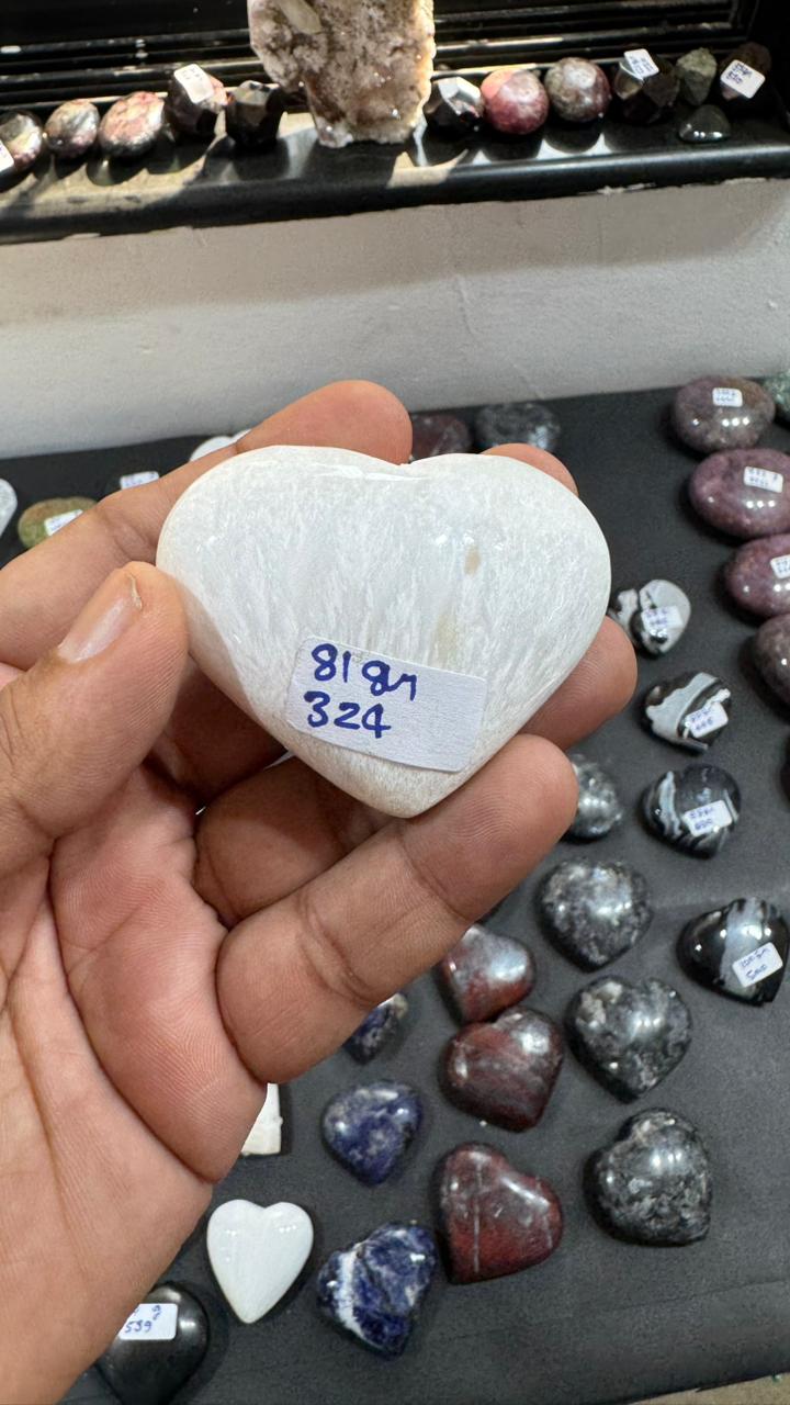 Scolecite Heart 81g - AEORA ROCKS INDIA -Healing Crystals superstore