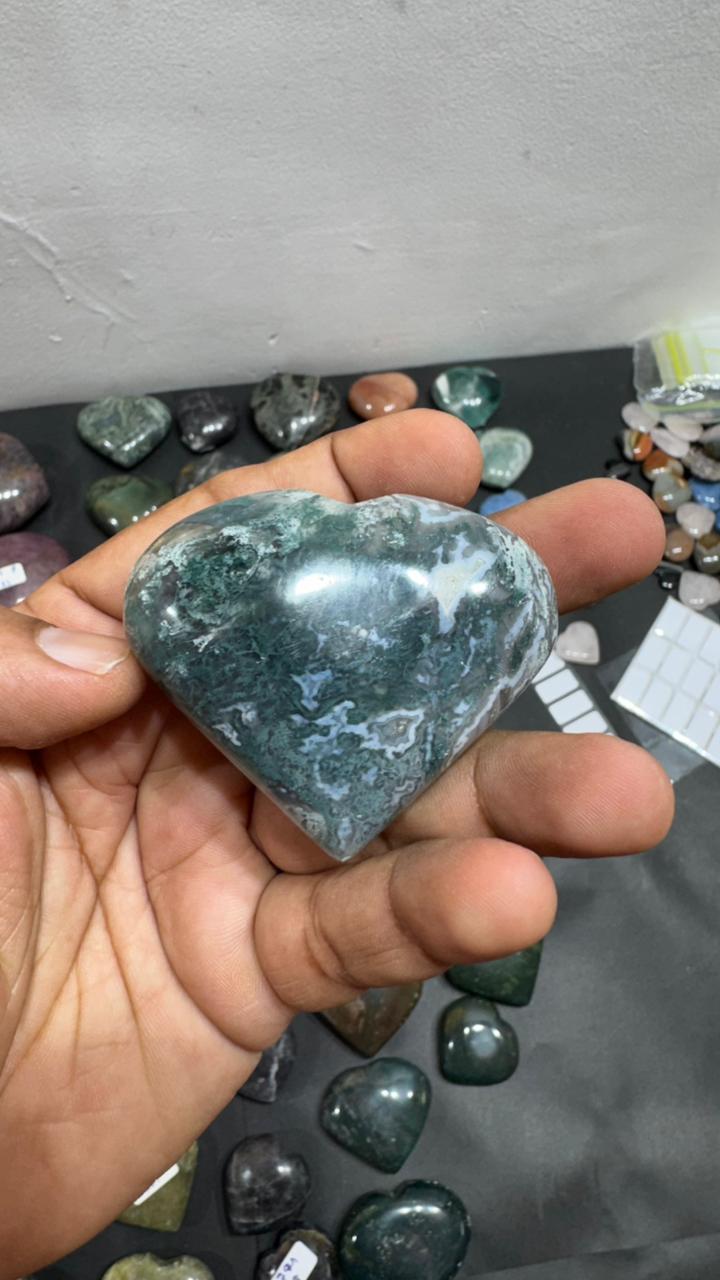 Moss Agate Heart 111g - AEORA ROCKS INDIA -Healing Crystals superstore
