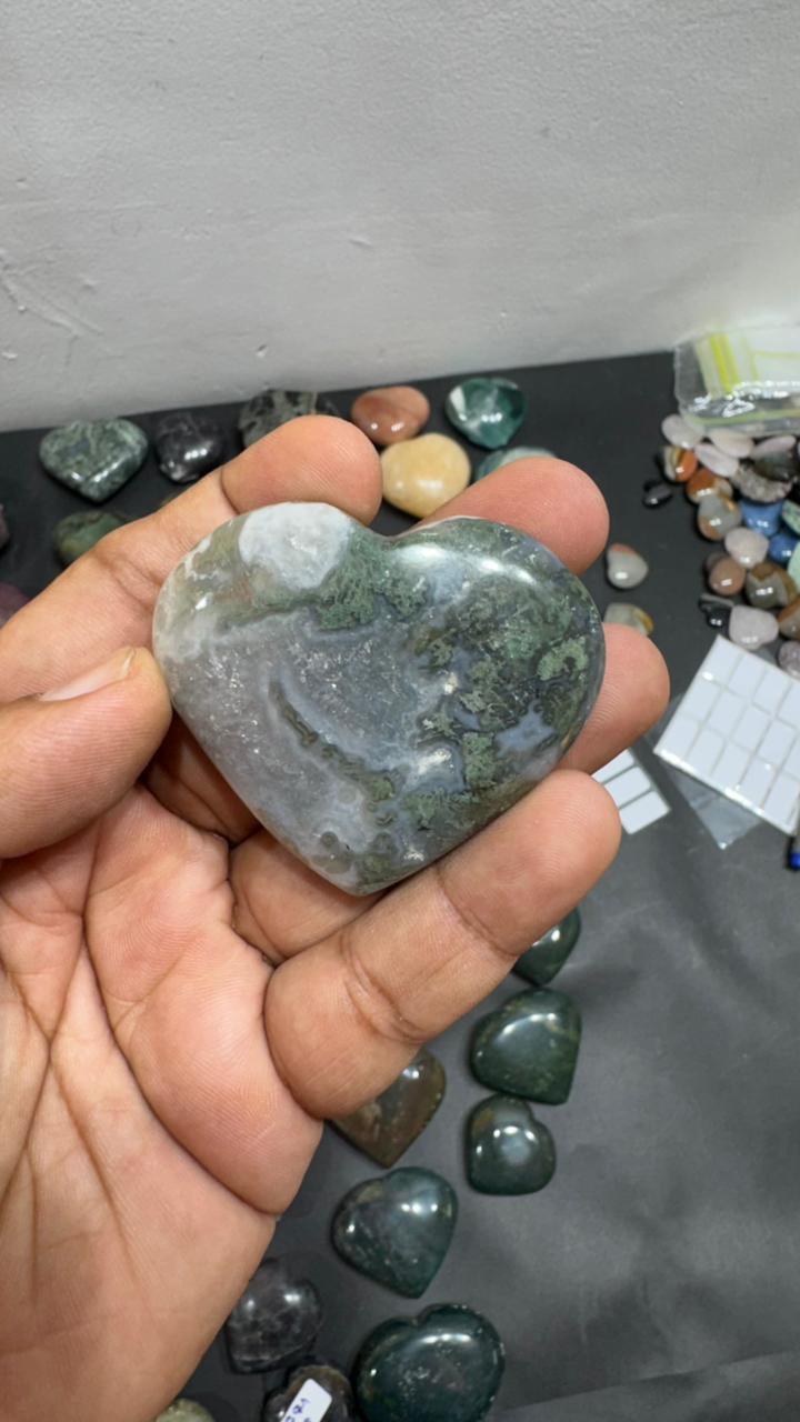 Moss Agate Heart 89g - AEORA ROCKS INDIA -Healing Crystals superstore