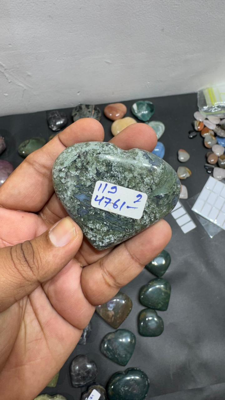 Moss Agate Heart 119g - AEORA ROCKS INDIA -Healing Crystals superstore