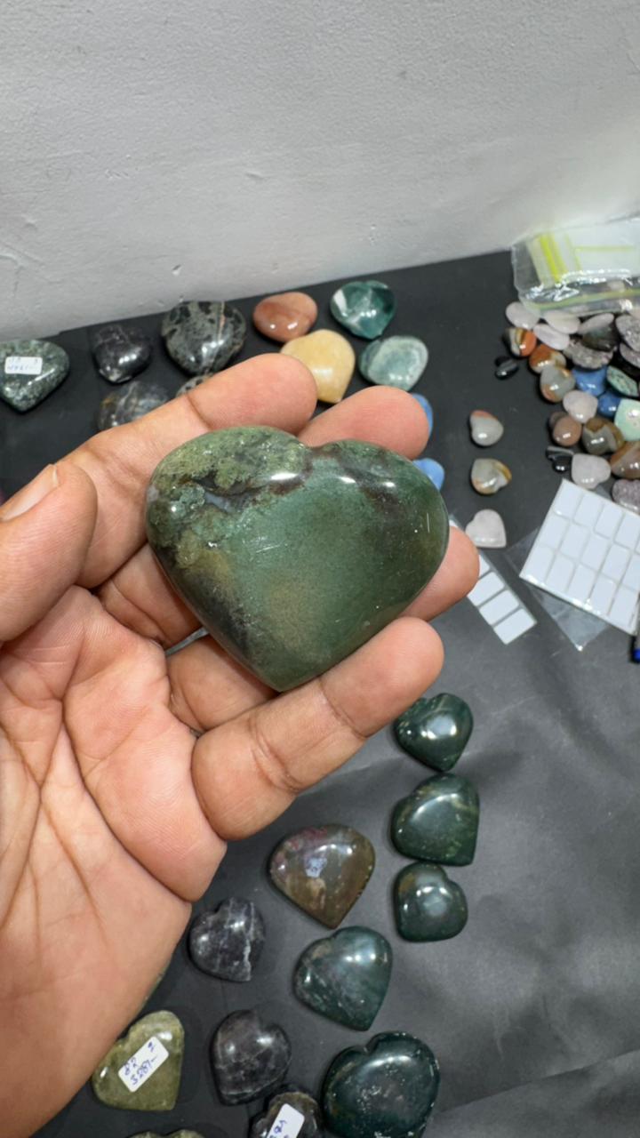 Moss Agate Heart 93g - AEORA ROCKS INDIA -Healing Crystals superstore