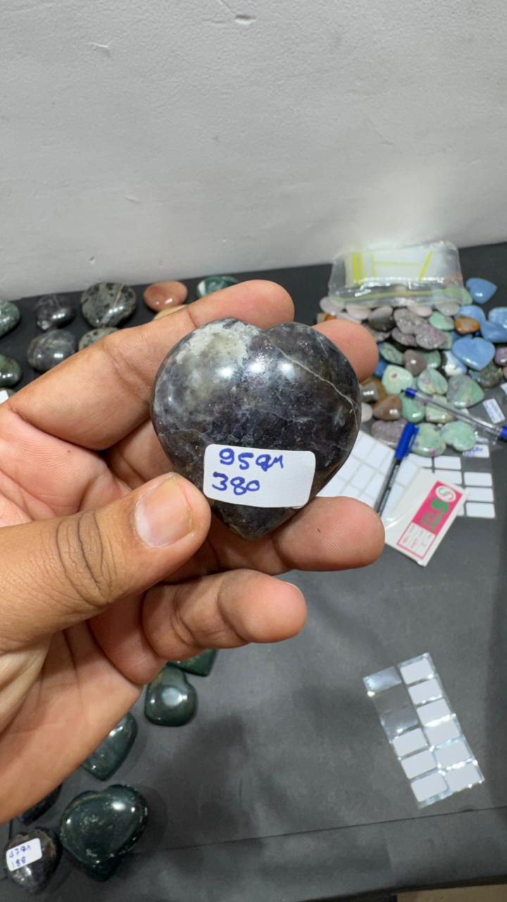 Iolite Heart 95g