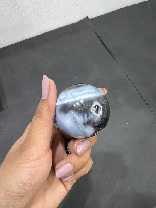 Blue Opal sphere 111g