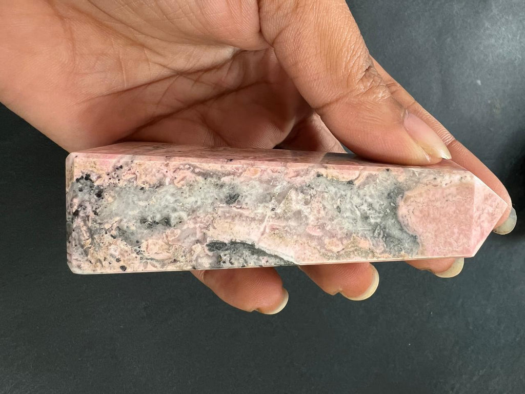 Rhodonite Tower 110g - AEORA ROCKS INDIA -Healing Crystals superstore