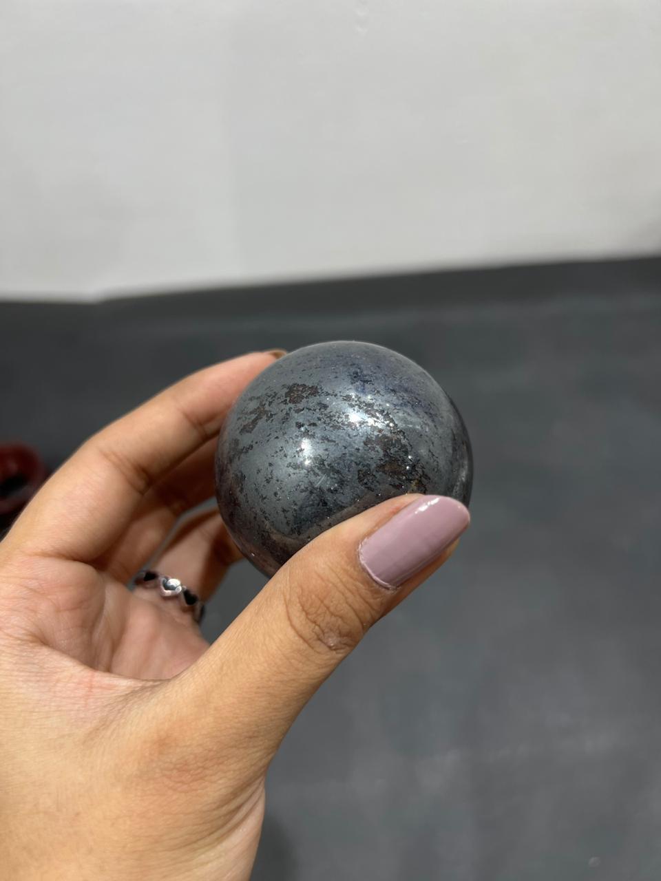 Hematite Sphere 415g - AEORA ROCKS INDIA -Healing Crystals superstore