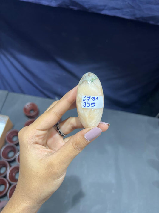 Stilbite Scolecite Lingam 67g