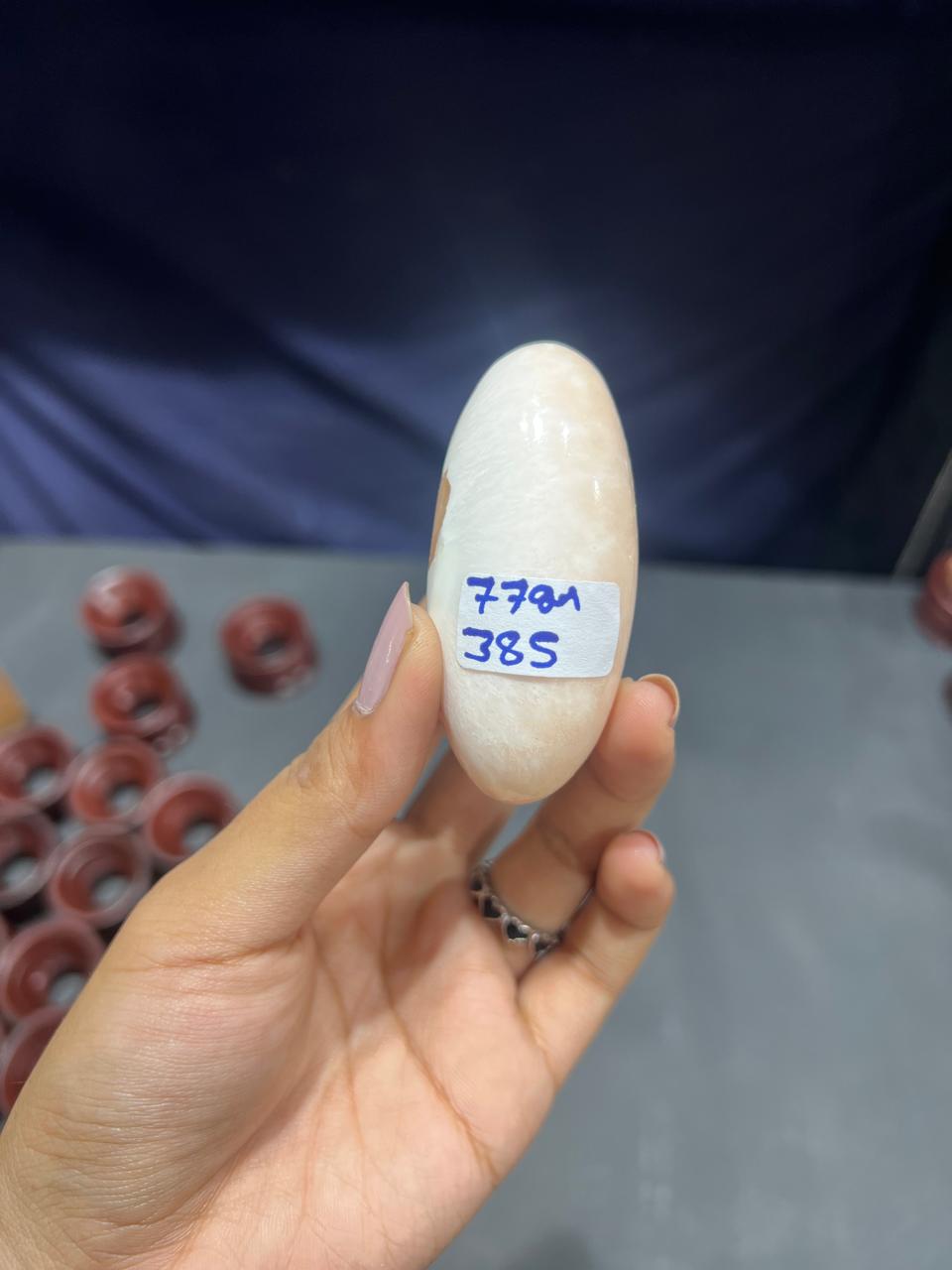 Stilbite Scolecite Lingam 77g - AEORA ROCKS INDIA -Healing Crystals superstore