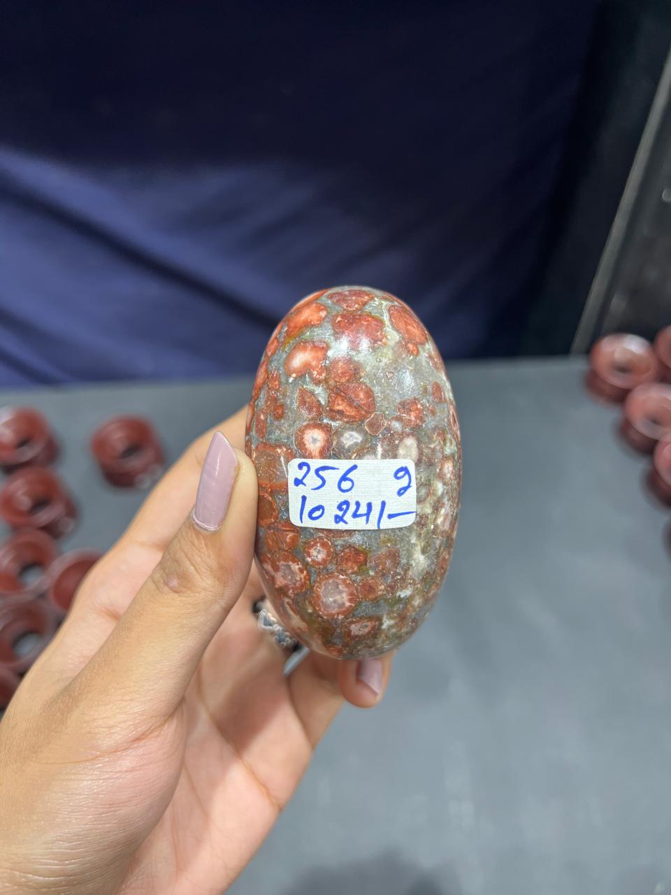 Bombay Jasper Lingam 256g - AEORA ROCKS INDIA -Healing Crystals superstore