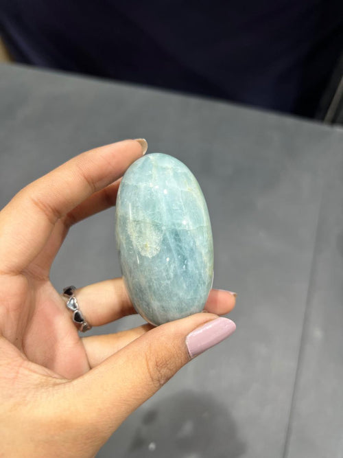 Aquamarine Lingam 136g - AEORA ROCKS INDIA -Healing Crystals superstore