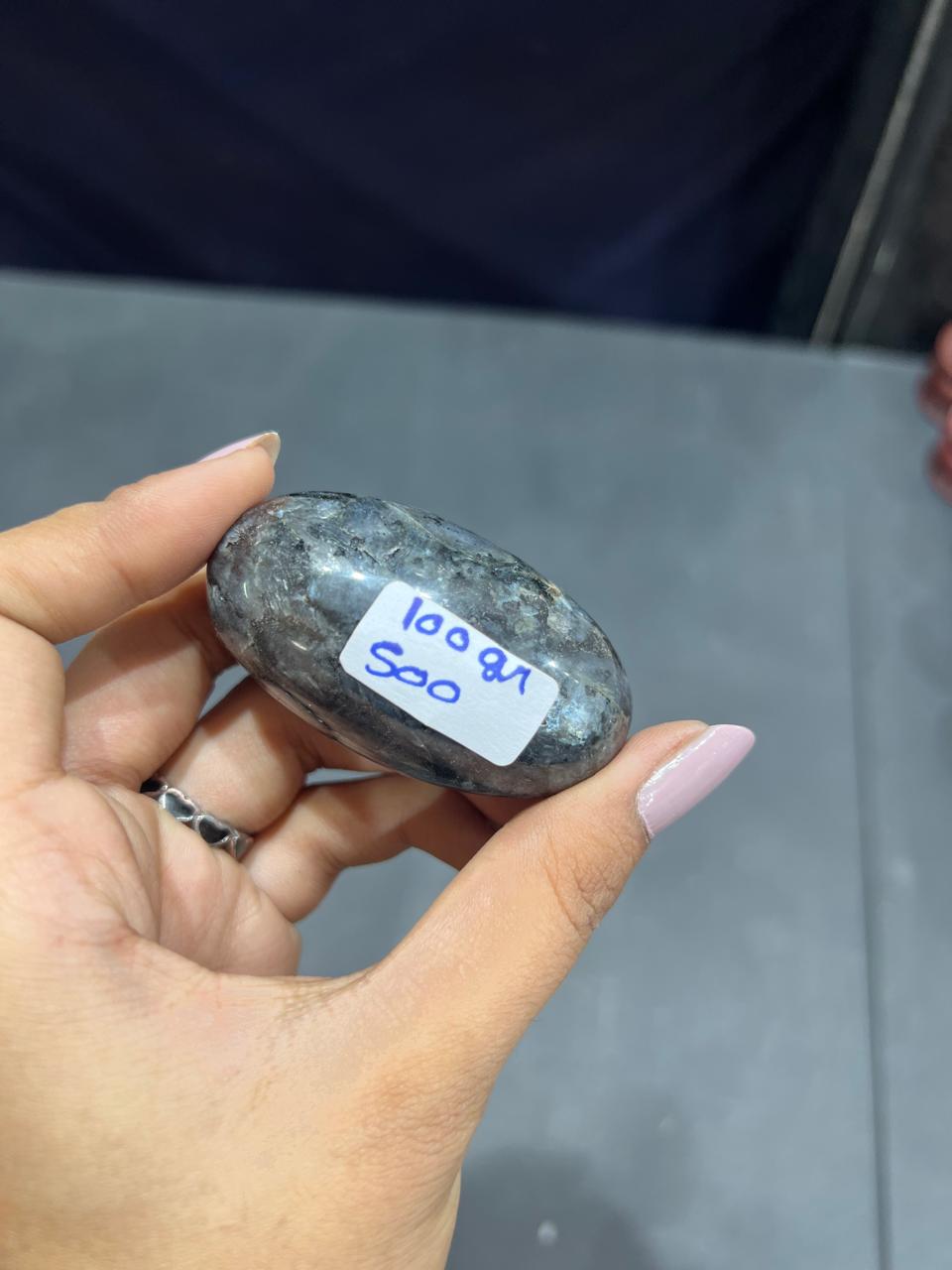 Larvekite Lingam 100g