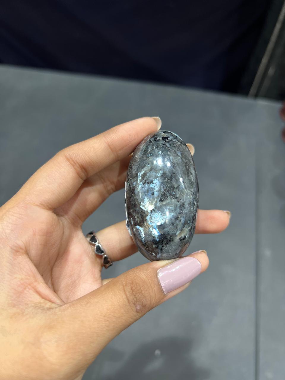 Larvekite Lingam 100g