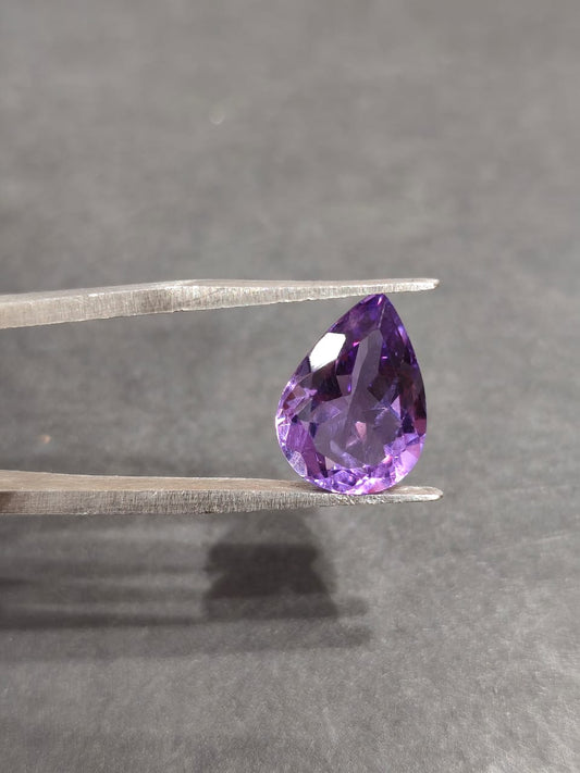 Amethyst Cut  Stone ( pear shape )