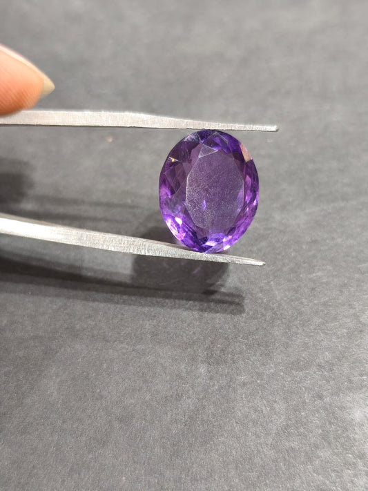 Amethyst Cut  Stone ( Oval Shape )
