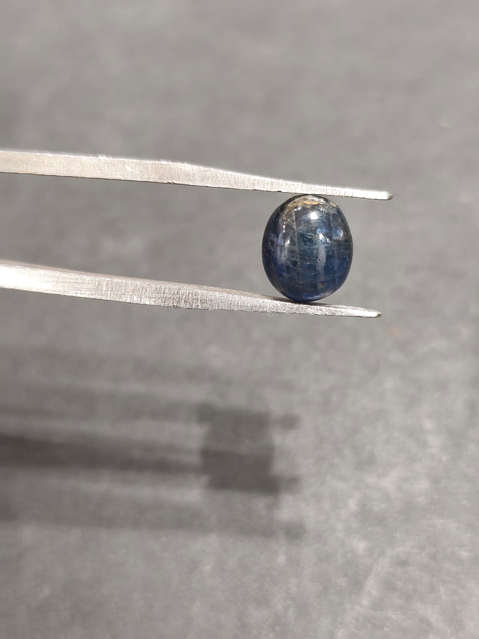 Sapphire Cabochon .