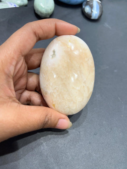 Stilbite Palm Stone - AEORA ROCKS INDIA -Healing Crystals superstore