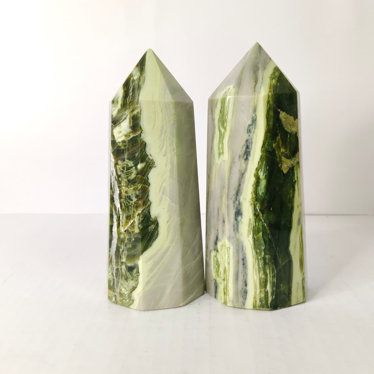 Natural Infinite Stone Big Point Tower – Powerful Healing & Heart Chakra Crystal Obelisk - AEORA ROCKS INDIA -Healing Crystals superstore