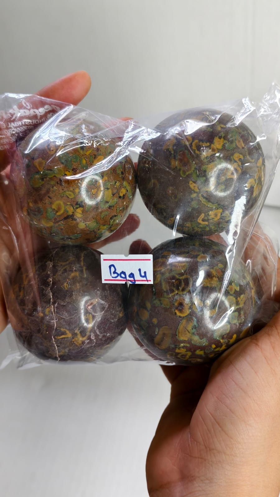 FRUIT JASPER SPHERE BAG 4 - 1 KG, 4 PCS